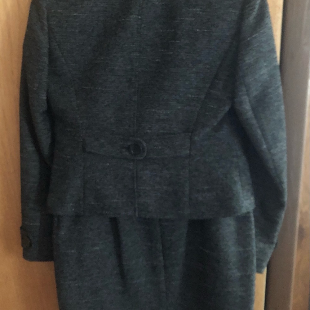 Nine West 2 piece suit, NWT size 4, black/white